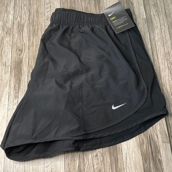 Nike Pants - Nike Womens Plus Dri-Fit Tempo Running Shorts (847761-018)